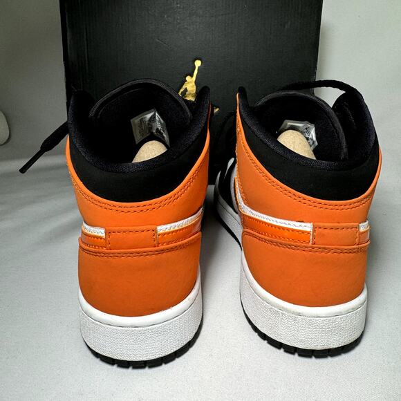 Size 5 - Air Jordan 1 Mid GS Shattered Blackboard 2019 Men's Shoes Ships Now - Picture 5 of 9